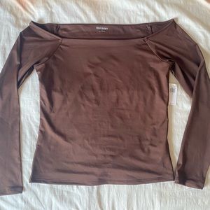 Off the shoulder long sleeve top!